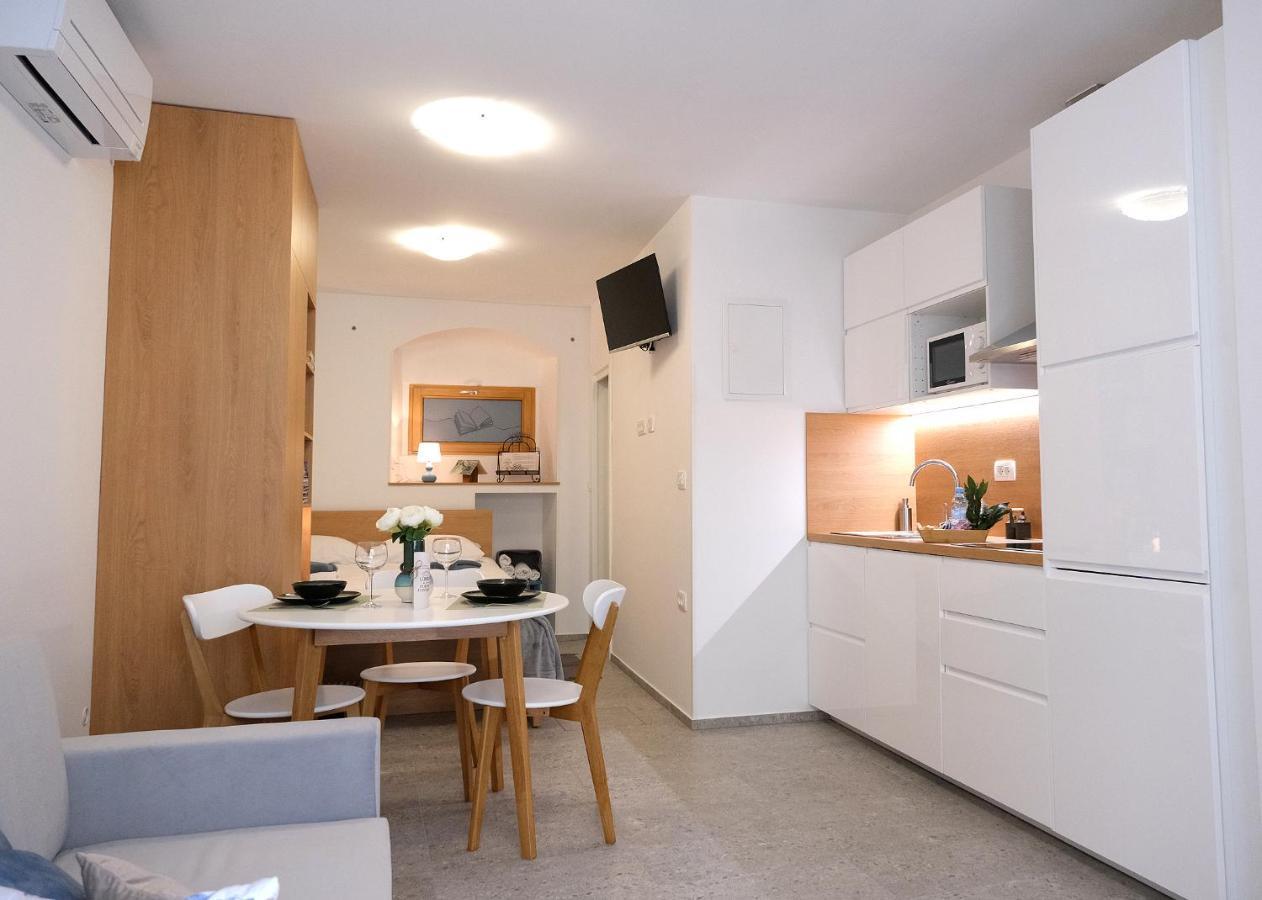 Apartma Libris Копер Екстериор снимка
